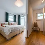 Salzgeber Nyaraló *